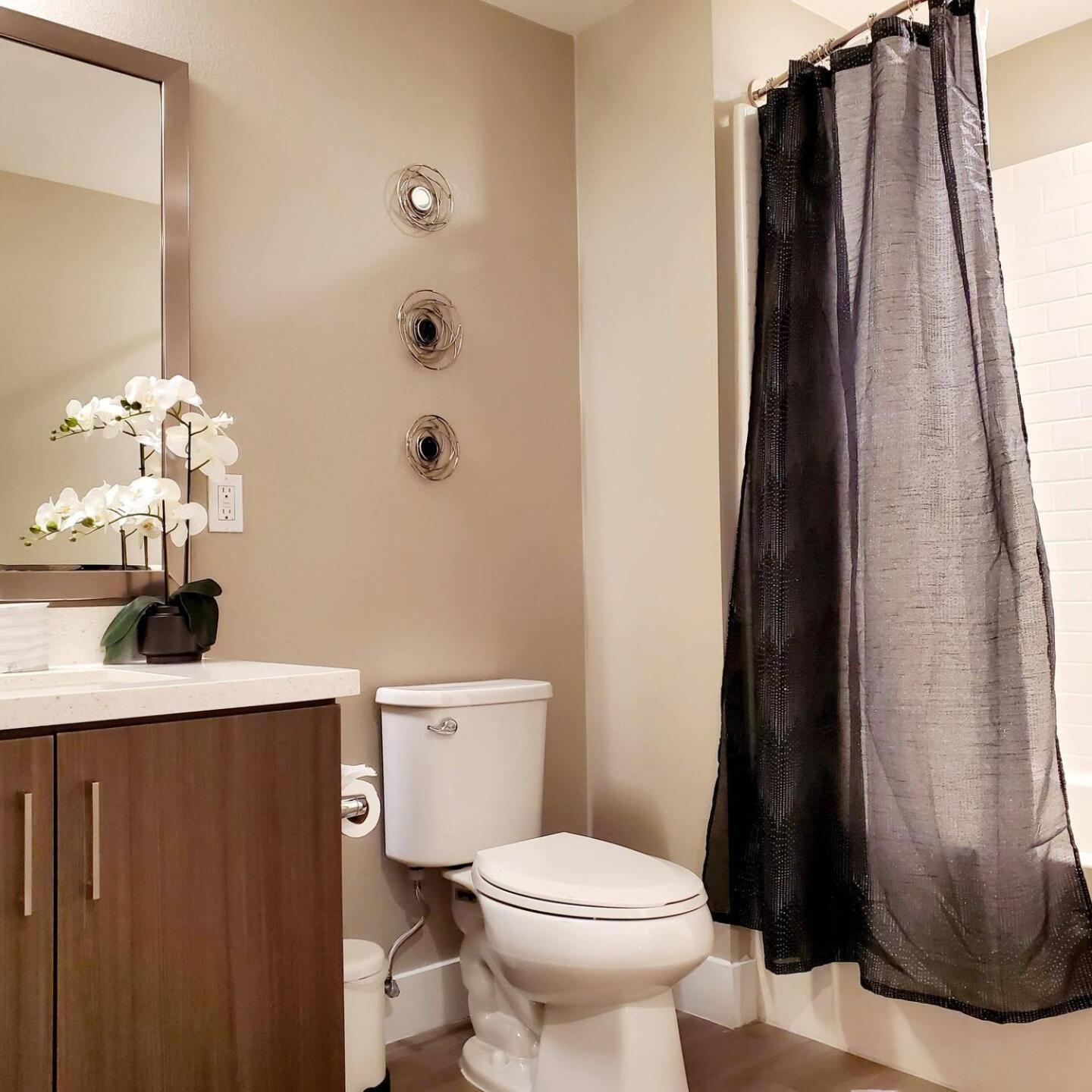 Spacious 22, Wi-fi, Pool, Hot Tub, 24hr Gym Apartamento Los Ángeles