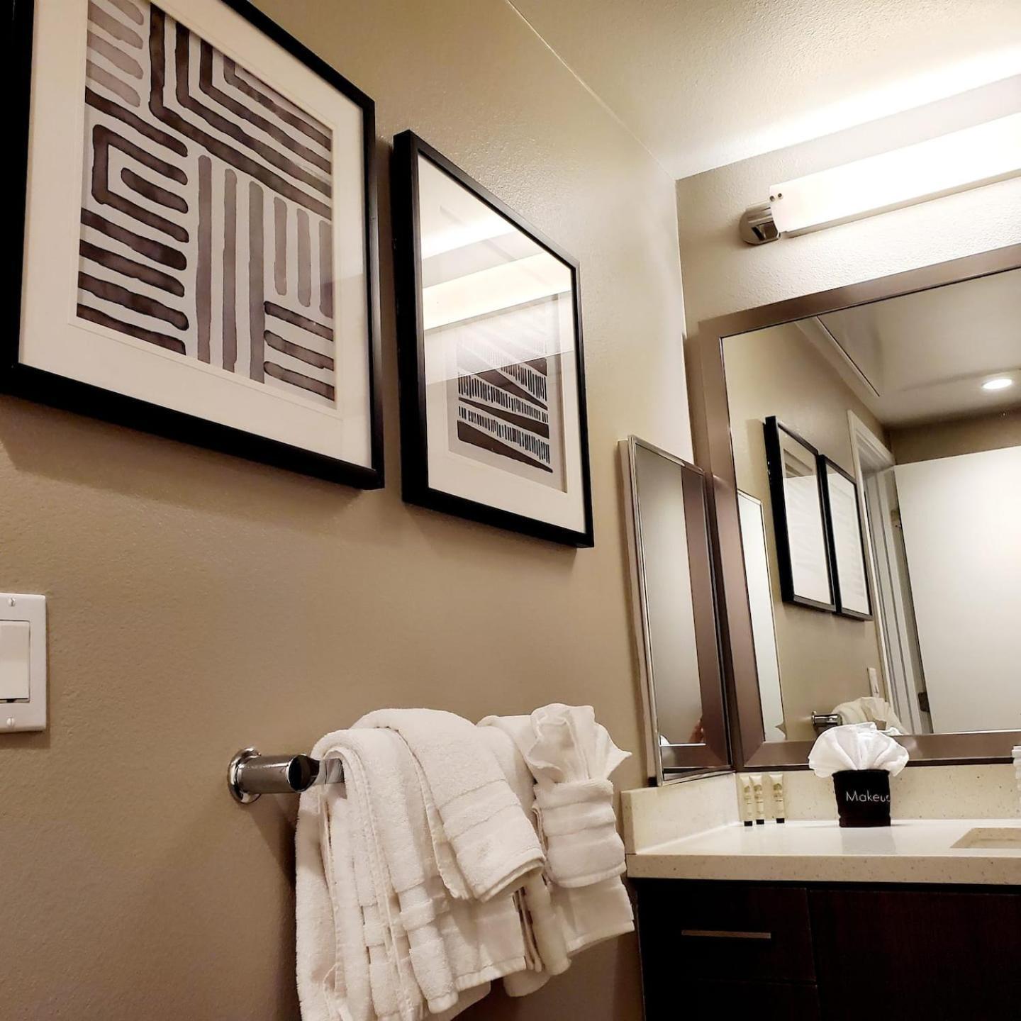 Apartamento Spacious 22, Wi-fi, Pool, Hot Tub, 24hr Gym Los Ángeles