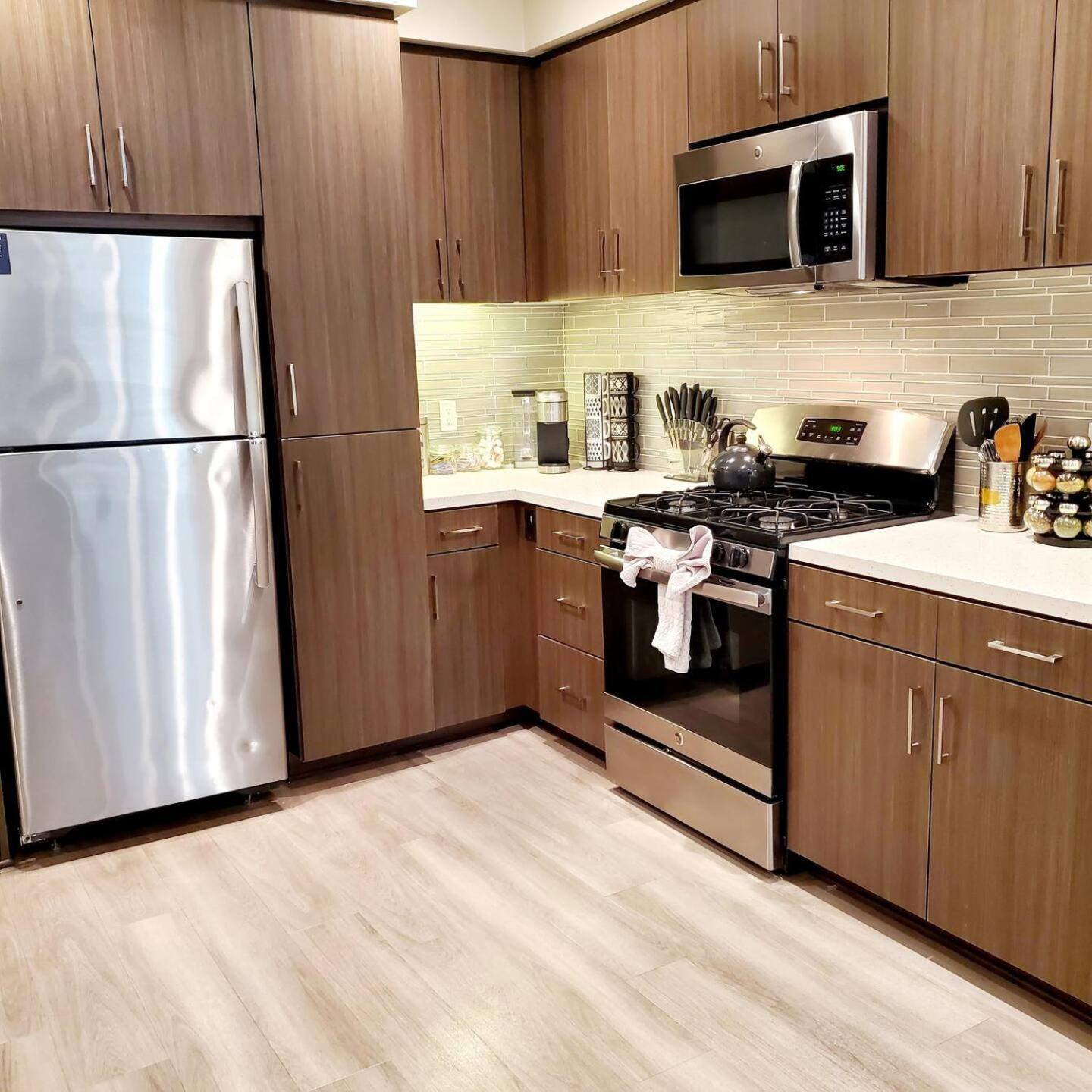 Spacious 22, Wi-fi, Pool, Hot Tub, 24hr Gym Apartamento